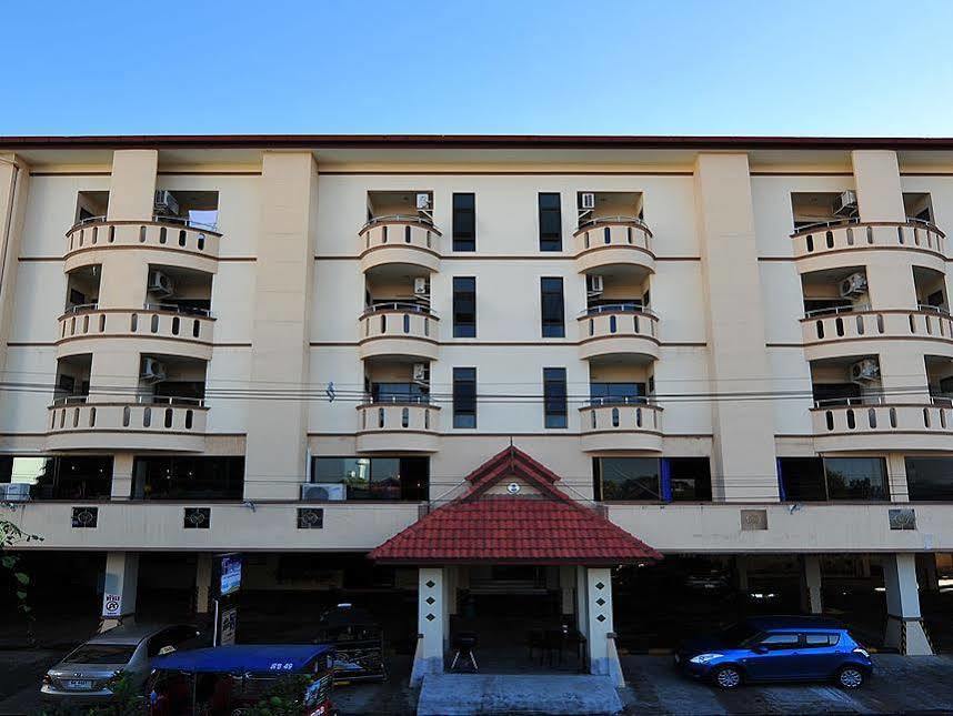 Bp Grand Hotel Chiang Mai Exterior foto